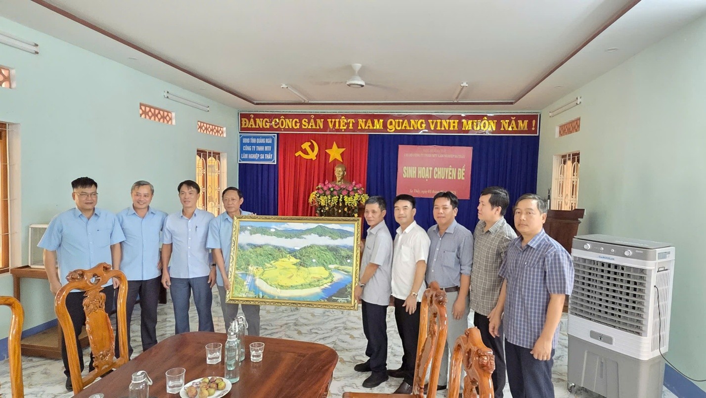 HỘI NGHỊ GIAO LƯU, HỌC HỎI KINH NGHIỆM GIỮA CÔNG TY LÂM NGHIỆP KON RẪY VÀ CÔNG TY LÂM NGHIỆP SA THẦY
